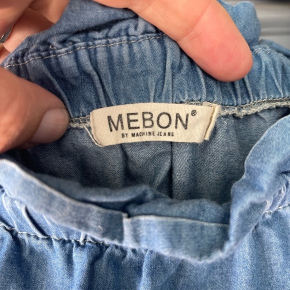 Mebon Denim off the shoulder crop top w/ embroidered flower w/ Y2K vibe Sz. Med - Picture 3 of 3